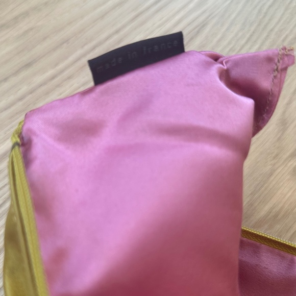 Brontibay Paris - Mustard Yellow Satin Bow Clutch Purse with Zip - Picture 7 of 11